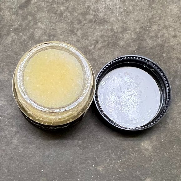 LUSH Retro Limited Edition Kitchen Exclusive Popcorn Lip Scrub, 0.8 oz. - Picture 6 of 7